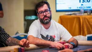 Marco Crespo cada vez más líder